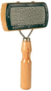 Пуходерка TRIXIE для собак дерев'яна ручка